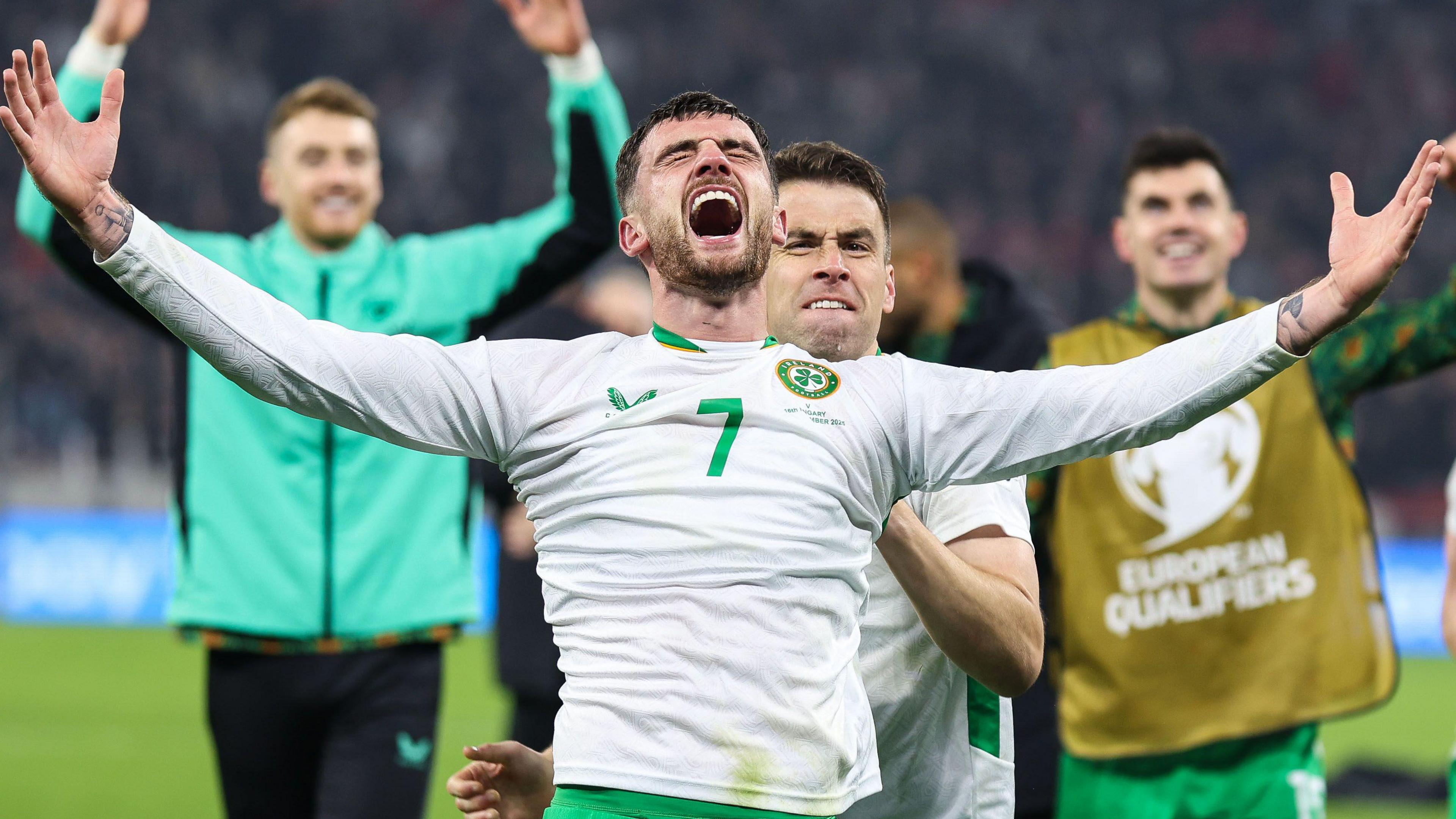 اشک شوق ایرلندی‌ها؛ رویای جام‌ جهانی با هت‌تریک تاریخی تروی پارت